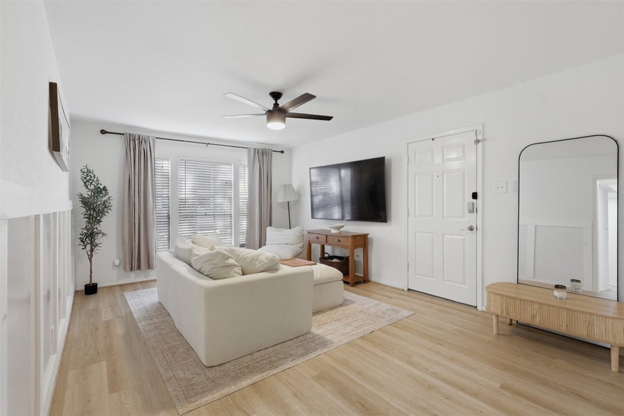 Property photo for 4040 San Felipe Street, #102, Houston, TX