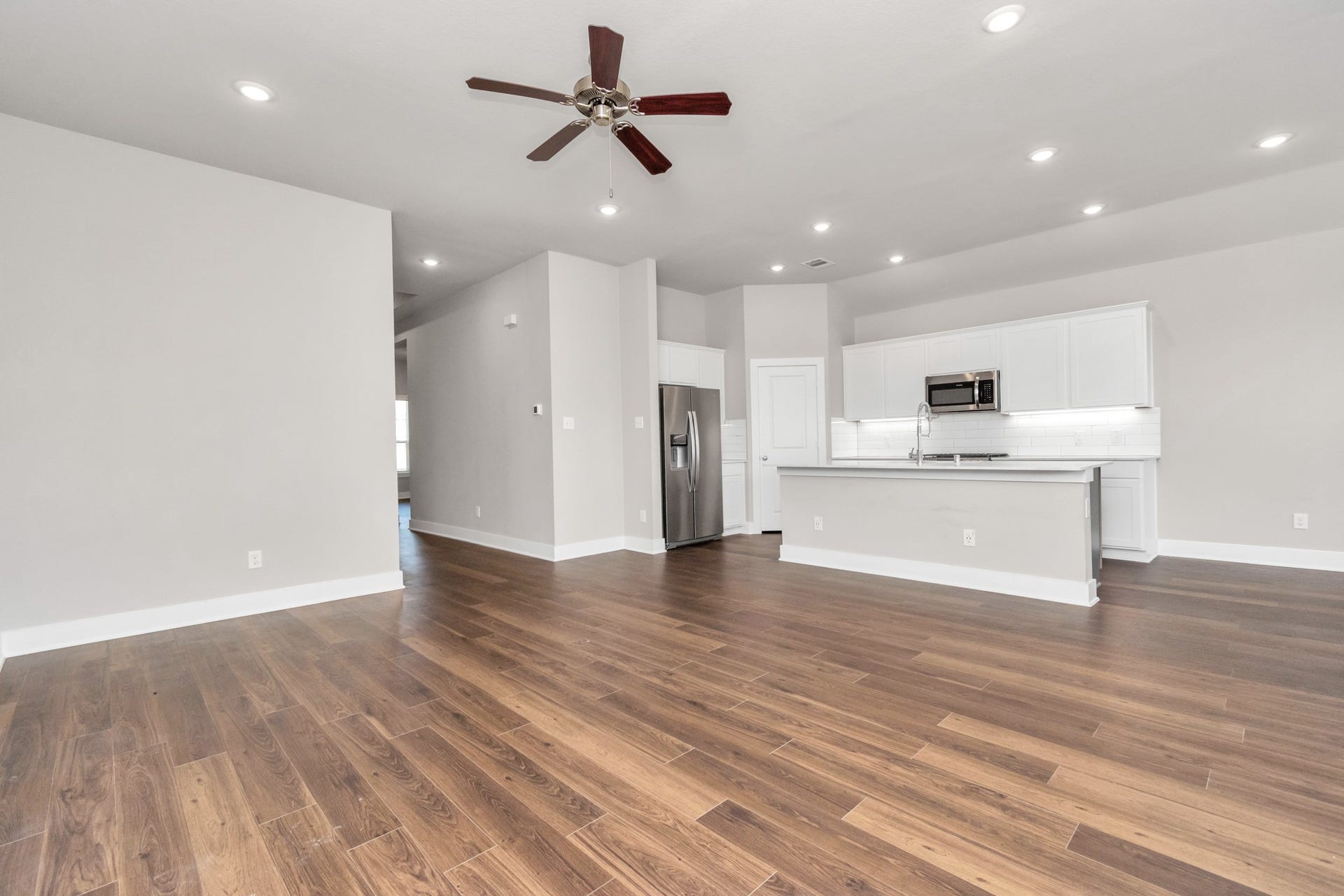 10515 Moon Valley Lane, Rosharon, TX 77583 10515 Moon Valley Lane, Rosharon, TX 77583