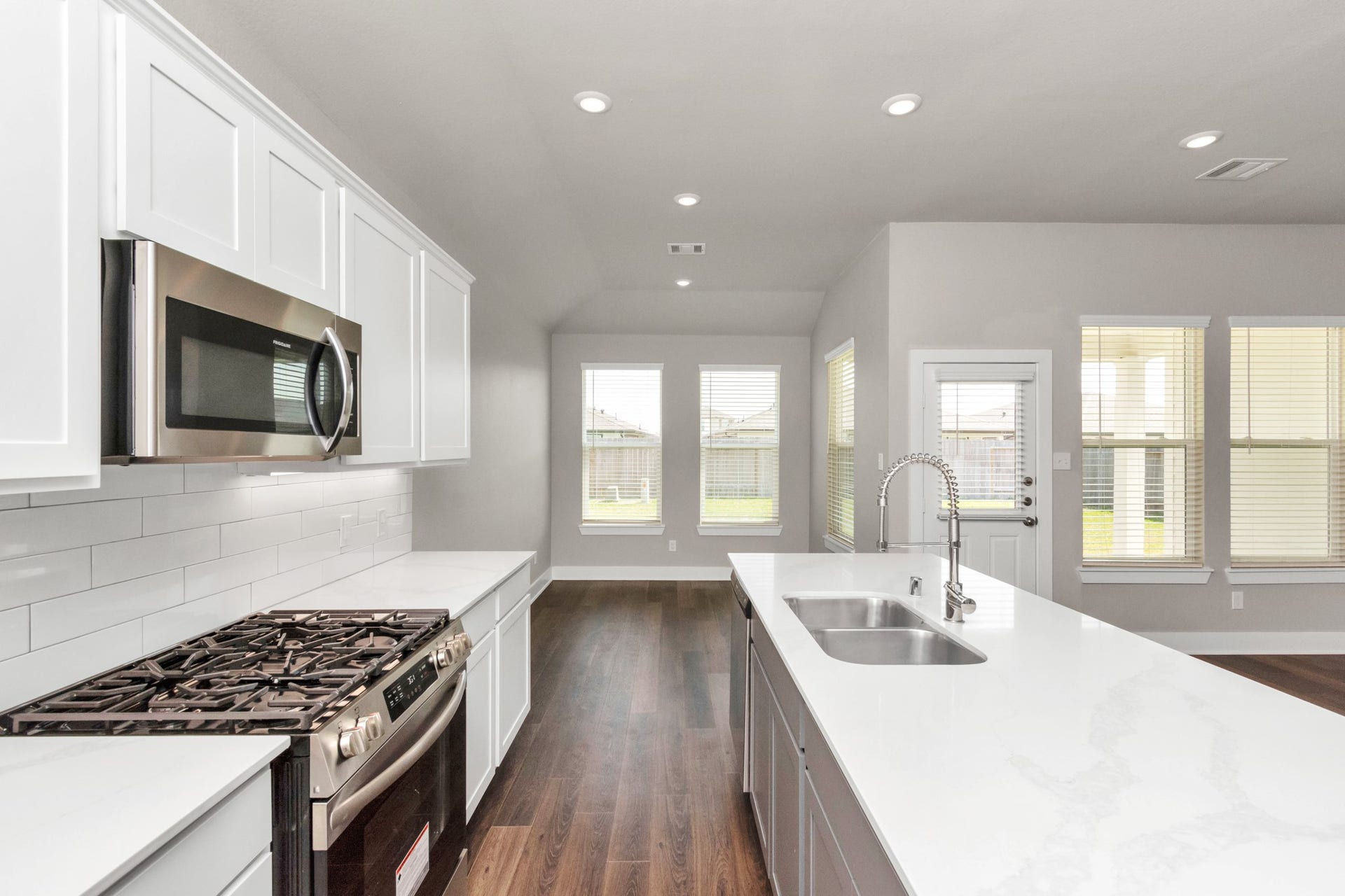 10515 Moon Valley Lane, Rosharon, TX 77583 10515 Moon Valley Lane, Rosharon, TX 77583