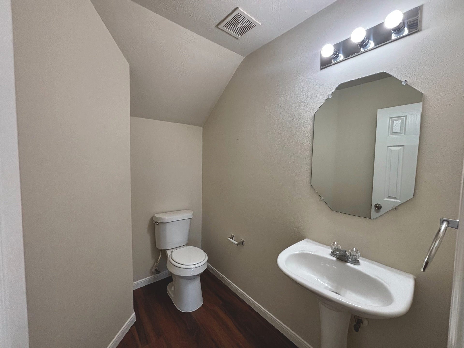 3819 Liberty Square Trail, Fresno, TX 77545