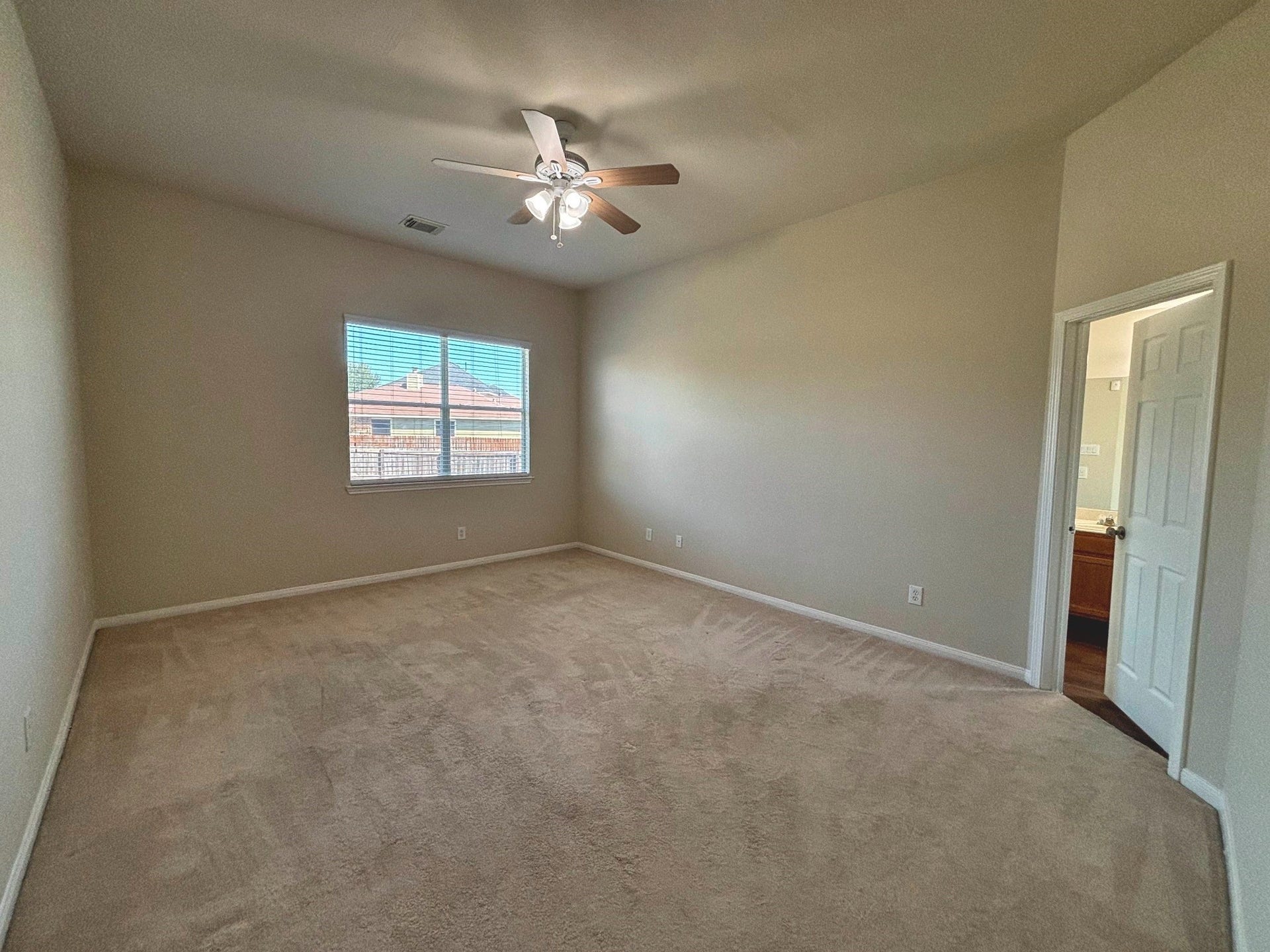 3819 Liberty Square Trail, Fresno, TX 77545