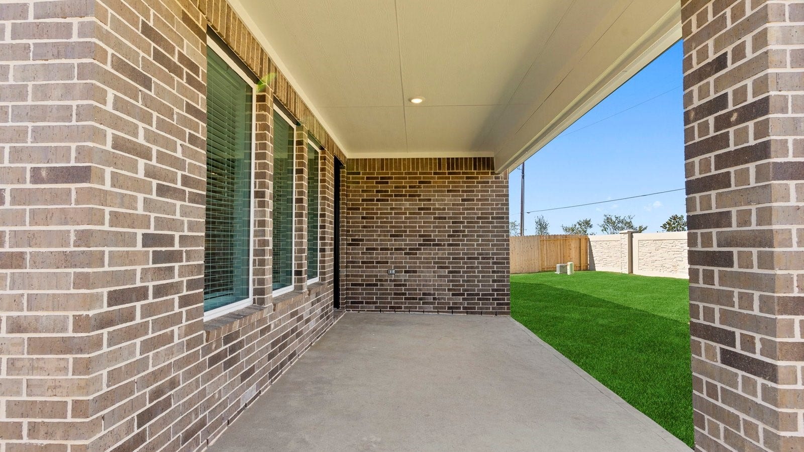 3340 Summercrisp Hollow Lane, Pearland, TX 77581 representative photo