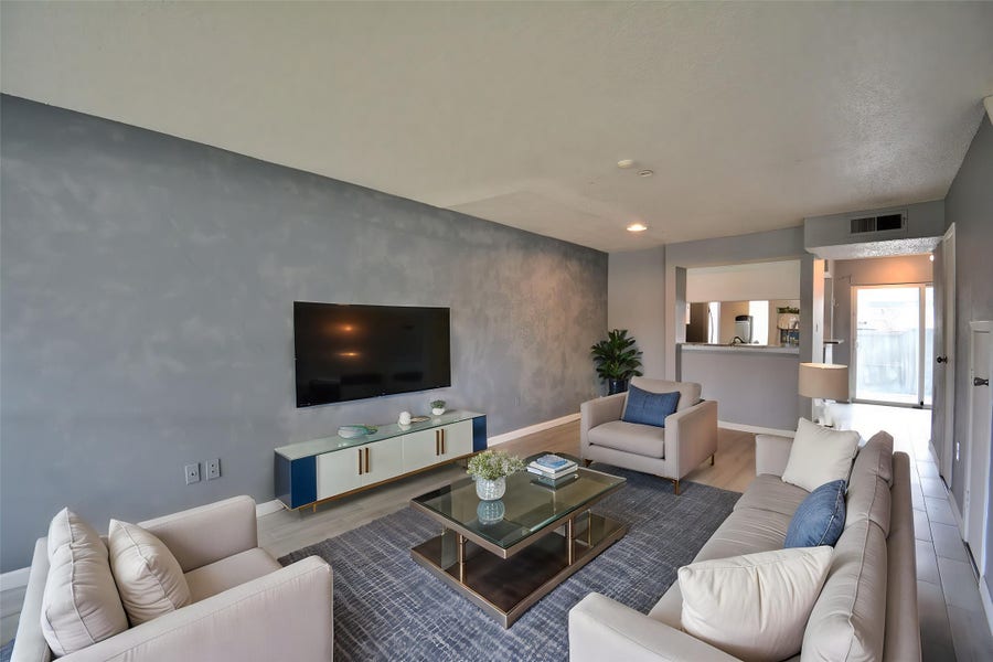 Property photo for 260 El Dorado Boulevard, #204, Houston, TX