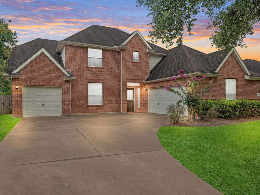 Property photo for 2507 Stonebury Lane, Sugar Land, TX