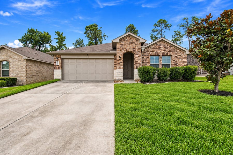 Property photo for 11738 Bari Reef Lane, Conroe, TX