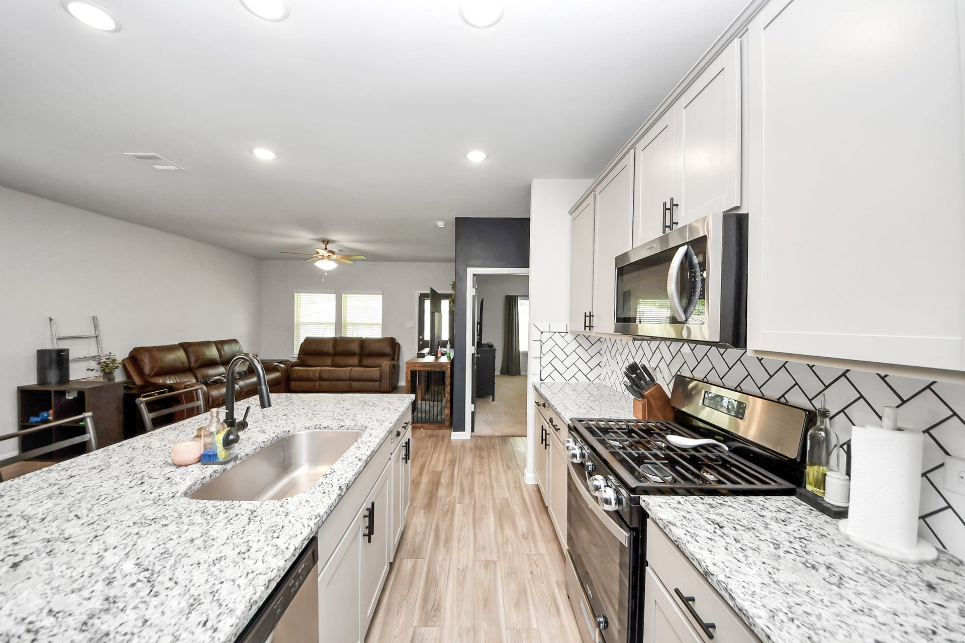 215 Intrepid Trail, Magnolia, TX 77354 215 Intrepid Trail, Magnolia, TX 77354