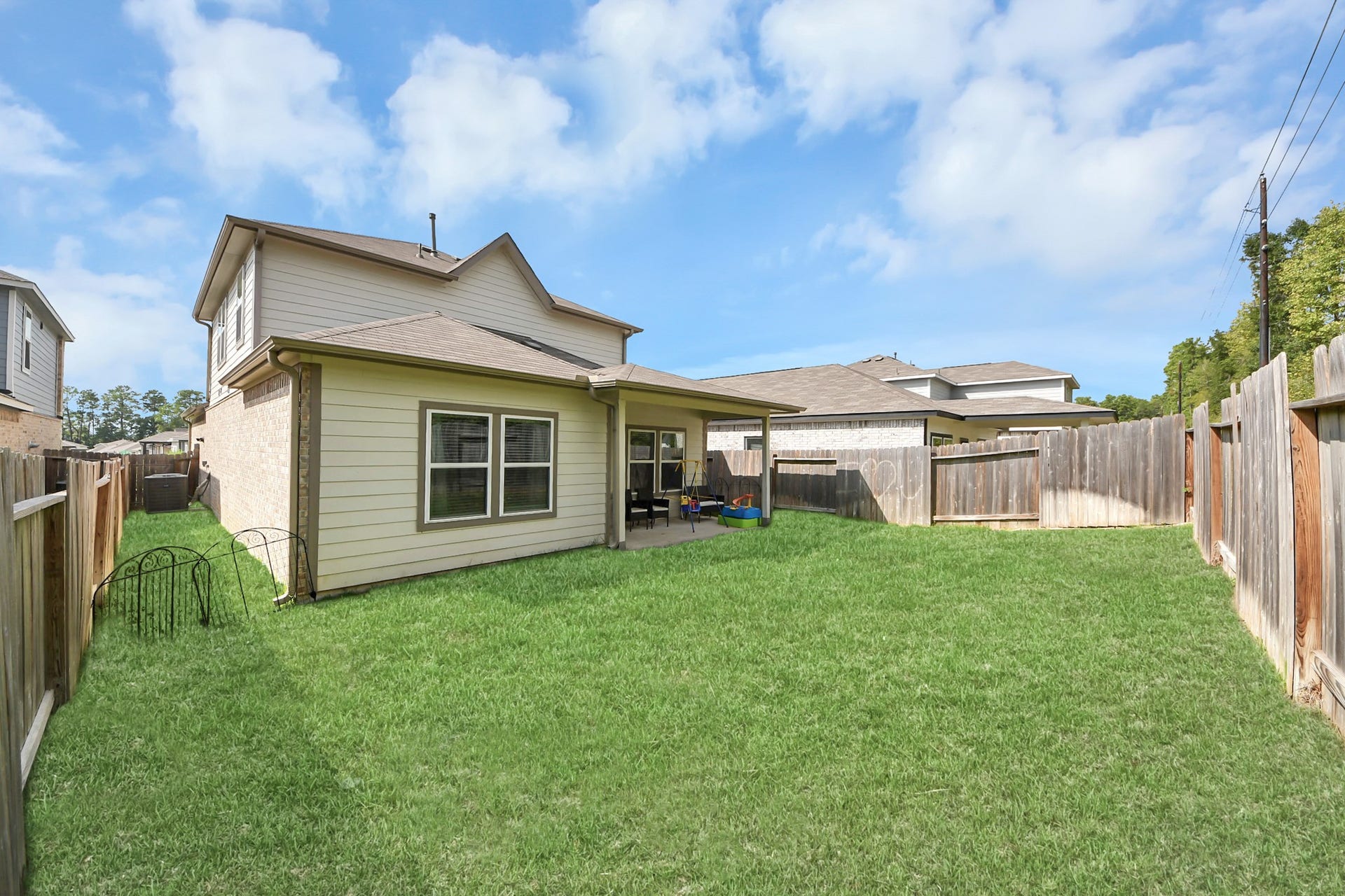 215 Intrepid Trail, Magnolia, TX 77354 215 Intrepid Trail, Magnolia, TX 77354