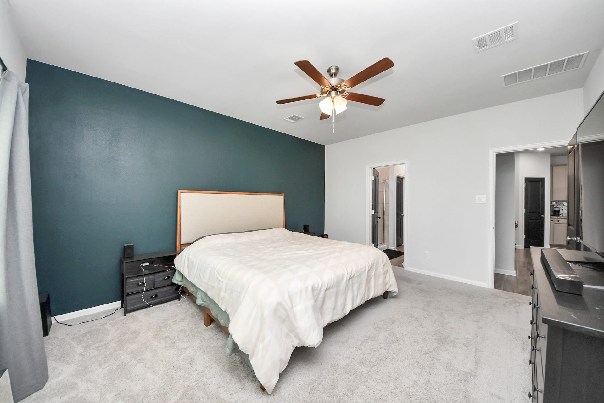 215 Intrepid Trail, Magnolia, TX 77354 215 Intrepid Trail, Magnolia, TX 77354