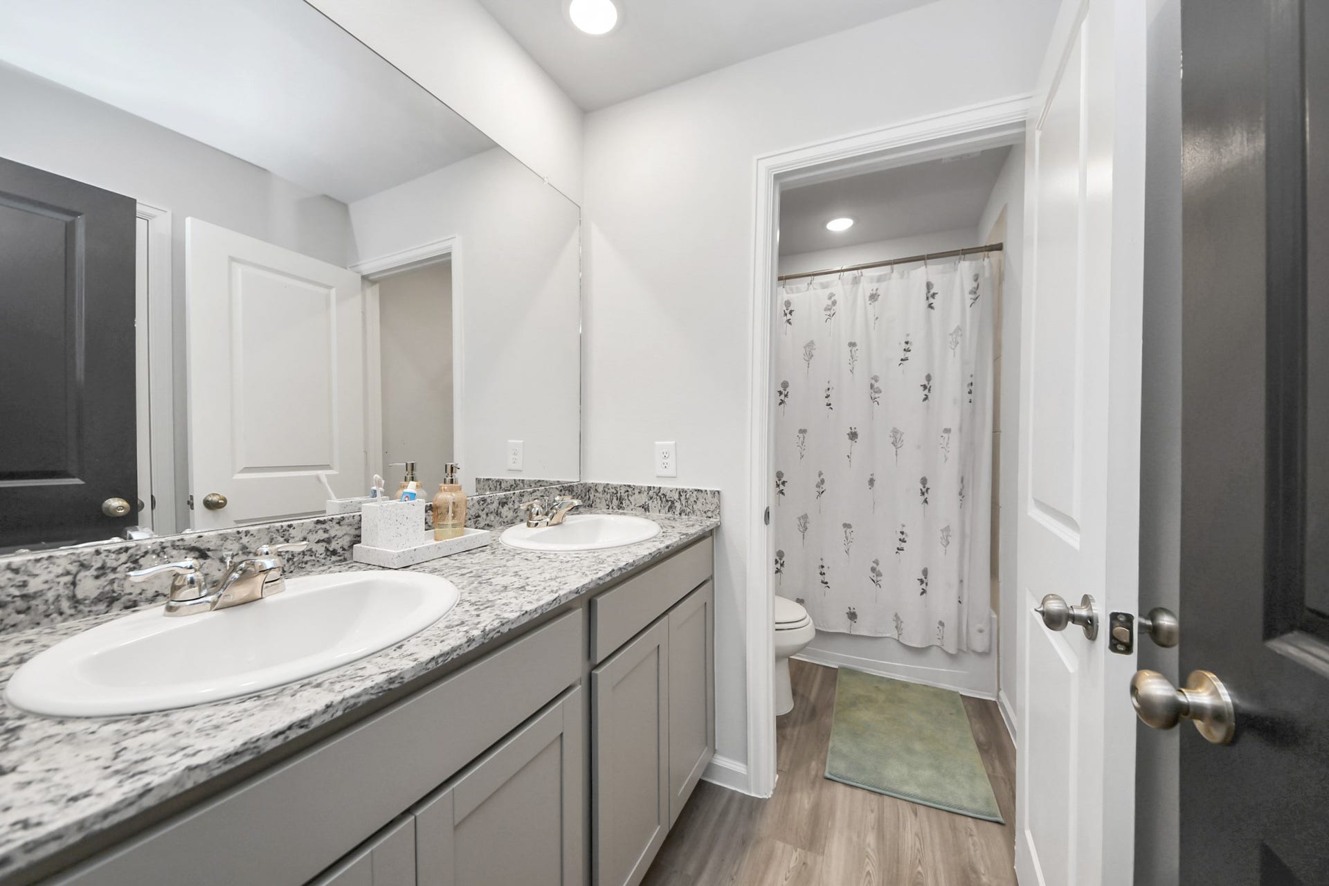 215 Intrepid Trail, Magnolia, TX 77354 215 Intrepid Trail, Magnolia, TX 77354