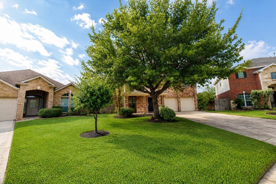 Property photo for 9607 Memorial Crossing Court, Tomball, TX