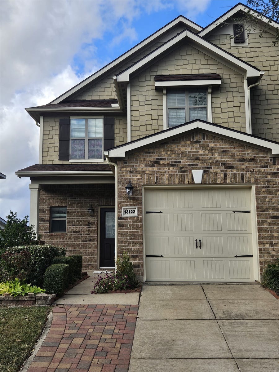 Property photo for 13122 Stratford Skies Lane, Houston, TX