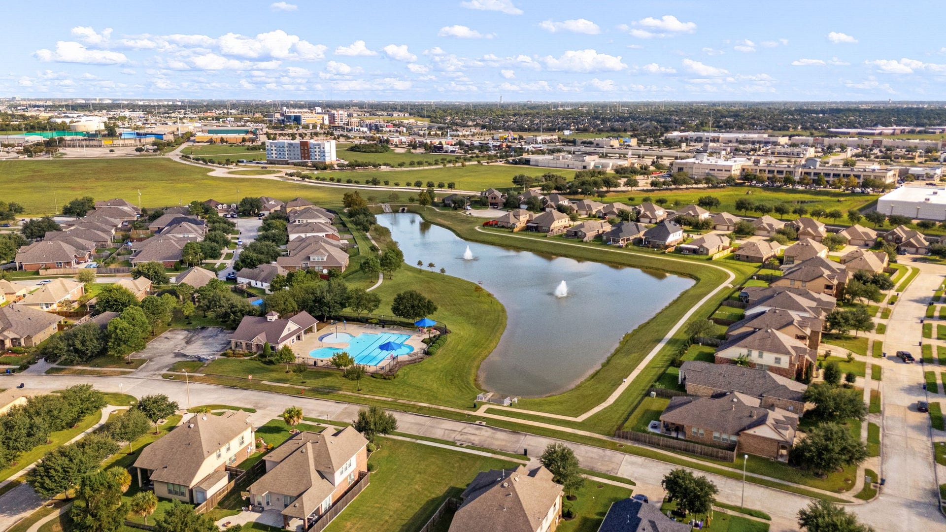2810 Brookmist Lane, Dickinson, TX 77539 2810 Brookmist Lane, Dickinson, TX 77539
