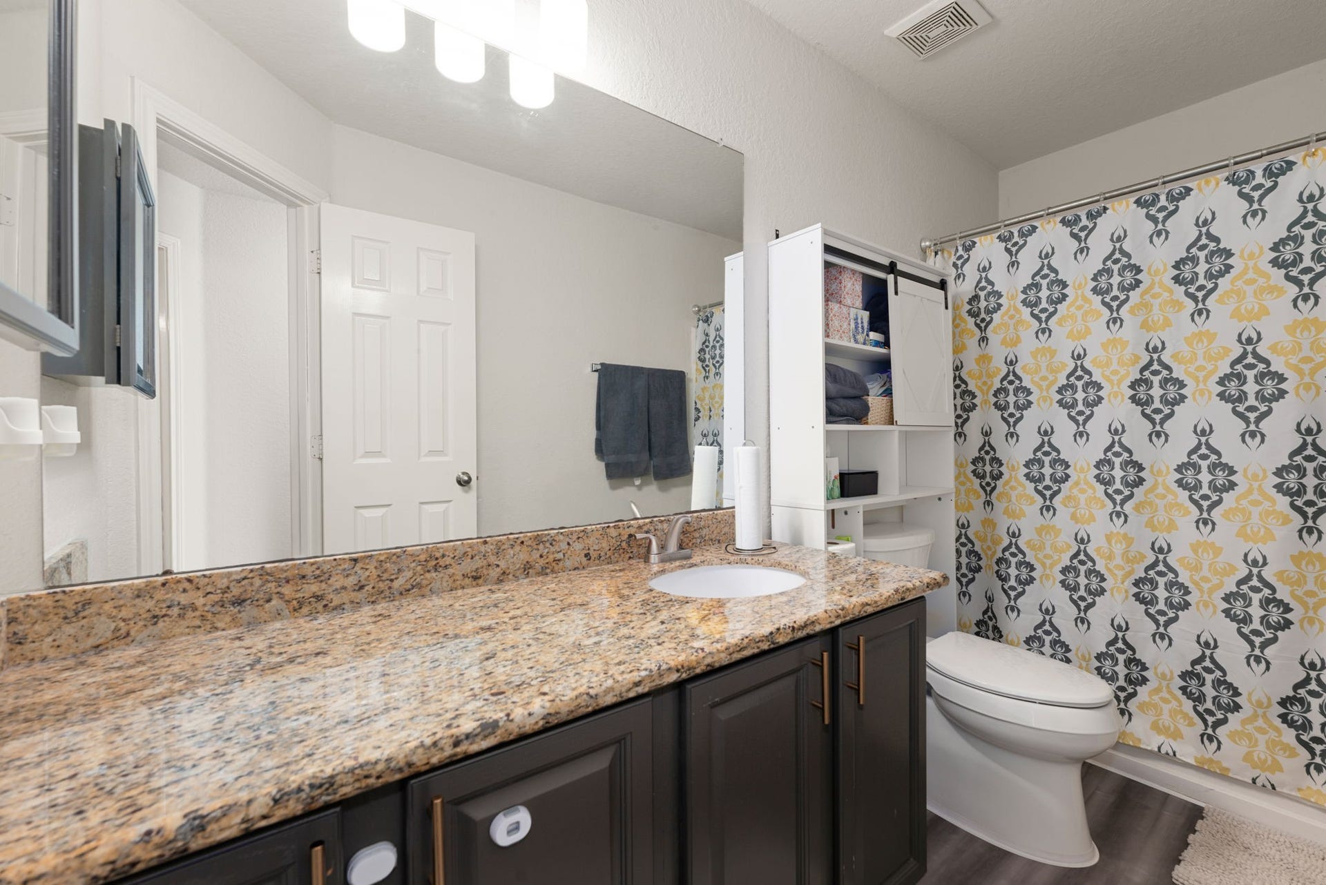 2810 Brookmist Lane, Dickinson, TX 77539 2810 Brookmist Lane, Dickinson, TX 77539