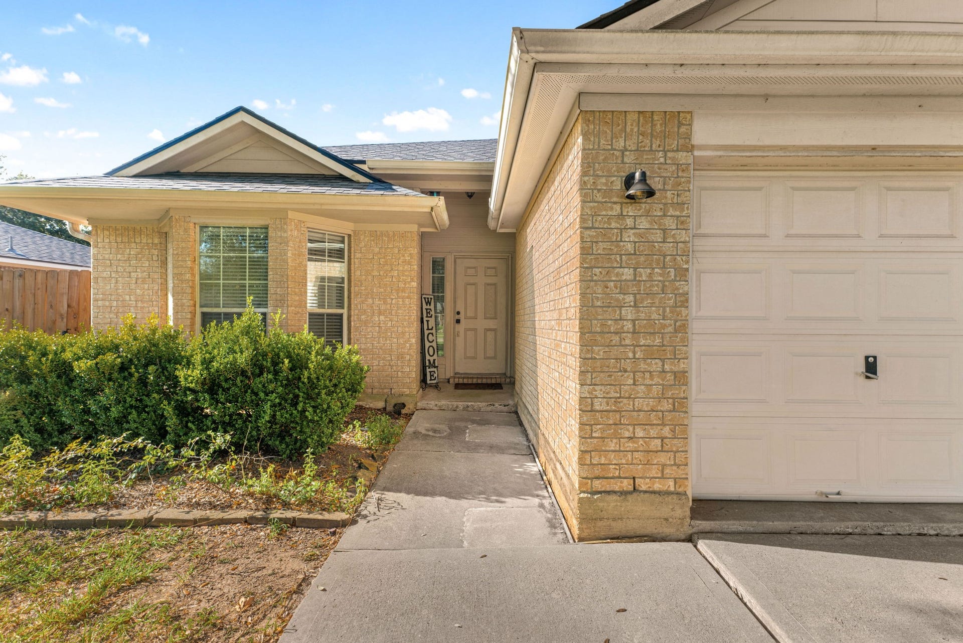 2810 Brookmist Lane, Dickinson, TX 77539 2810 Brookmist Lane, Dickinson, TX 77539