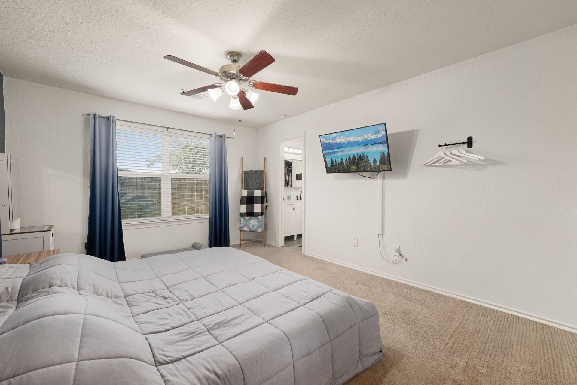 2810 Brookmist Lane, Dickinson, TX 77539 2810 Brookmist Lane, Dickinson, TX 77539