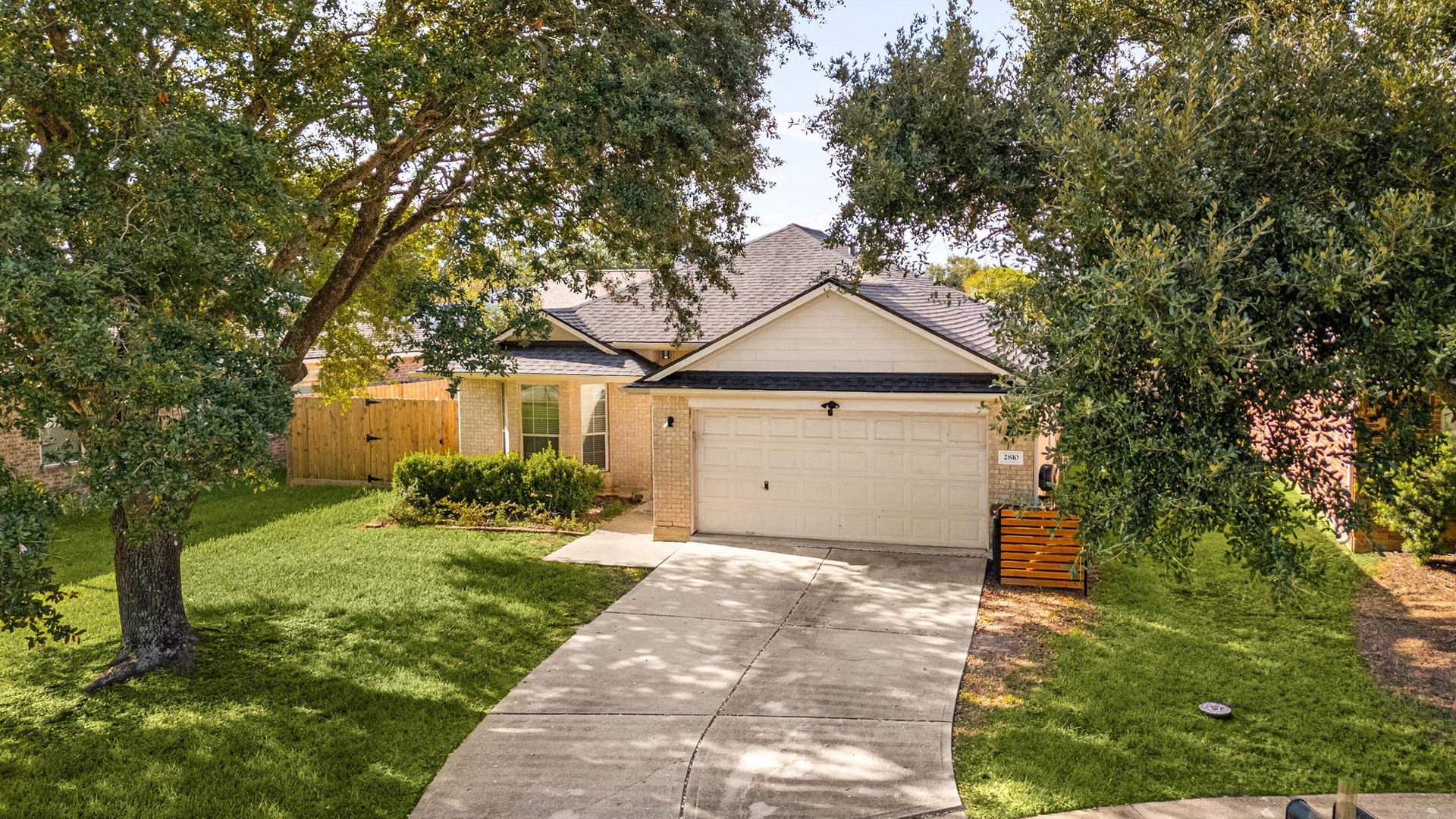 2810 Brookmist Lane, Dickinson, TX 77539 2810 Brookmist Lane, Dickinson, TX 77539