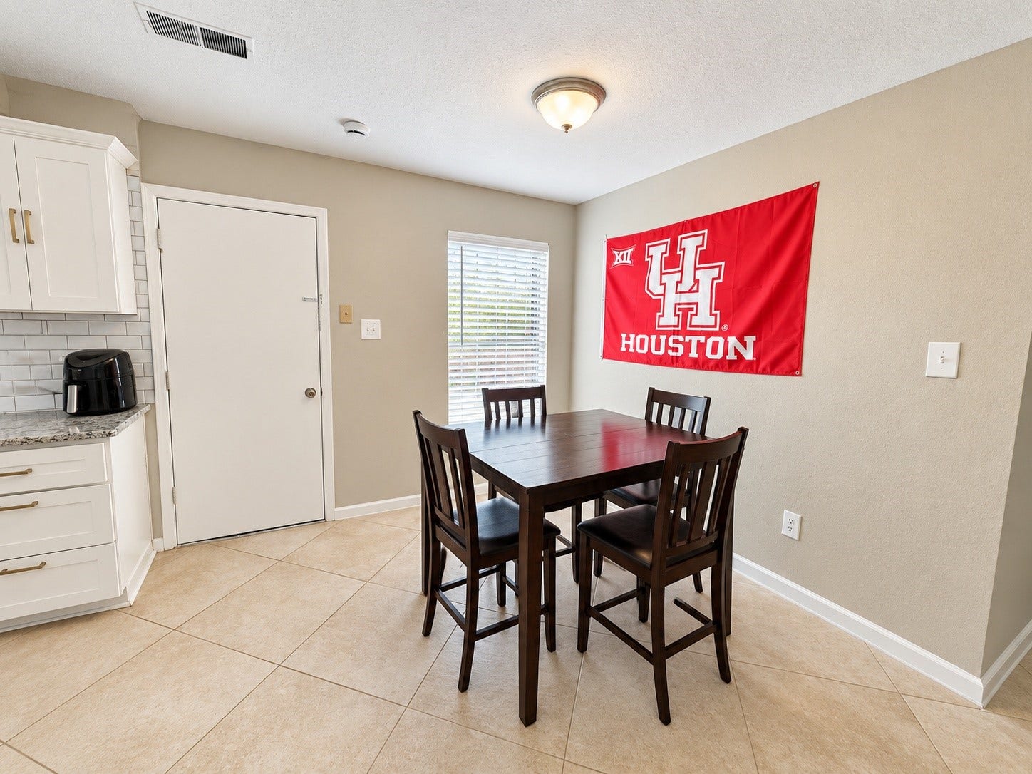 604 Linda Lane, Alvin, TX 77511 604 Linda Lane, Alvin, TX 77511