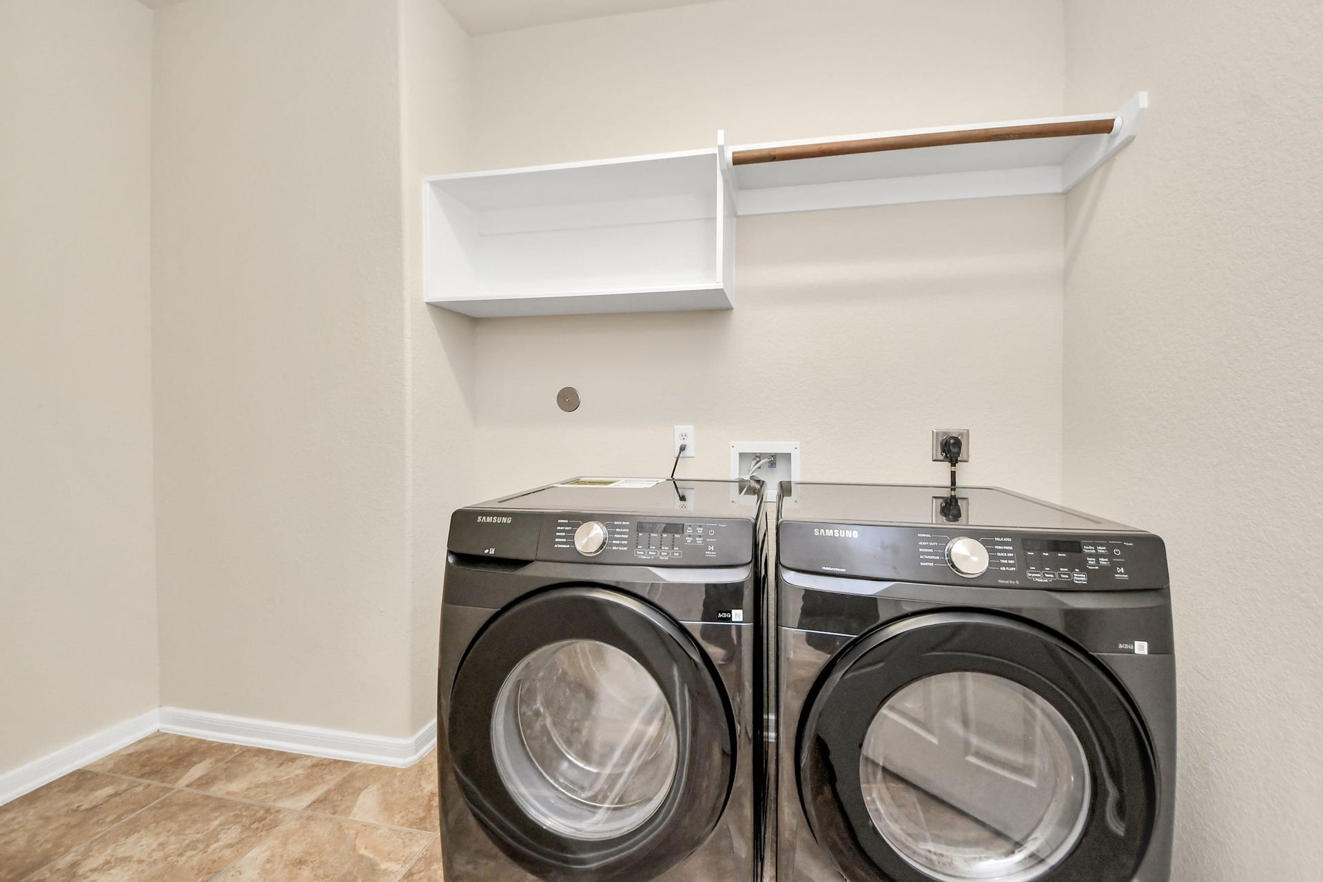 8627 Sweet Pasture Drive, Tomball, TX 77375 8627 Sweet Pasture Drive, Tomball, TX 77375
