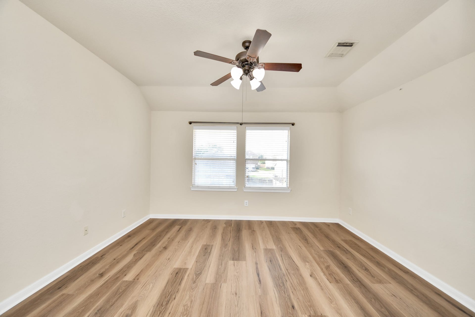 8627 Sweet Pasture Drive, Tomball, TX 77375 8627 Sweet Pasture Drive, Tomball, TX 77375