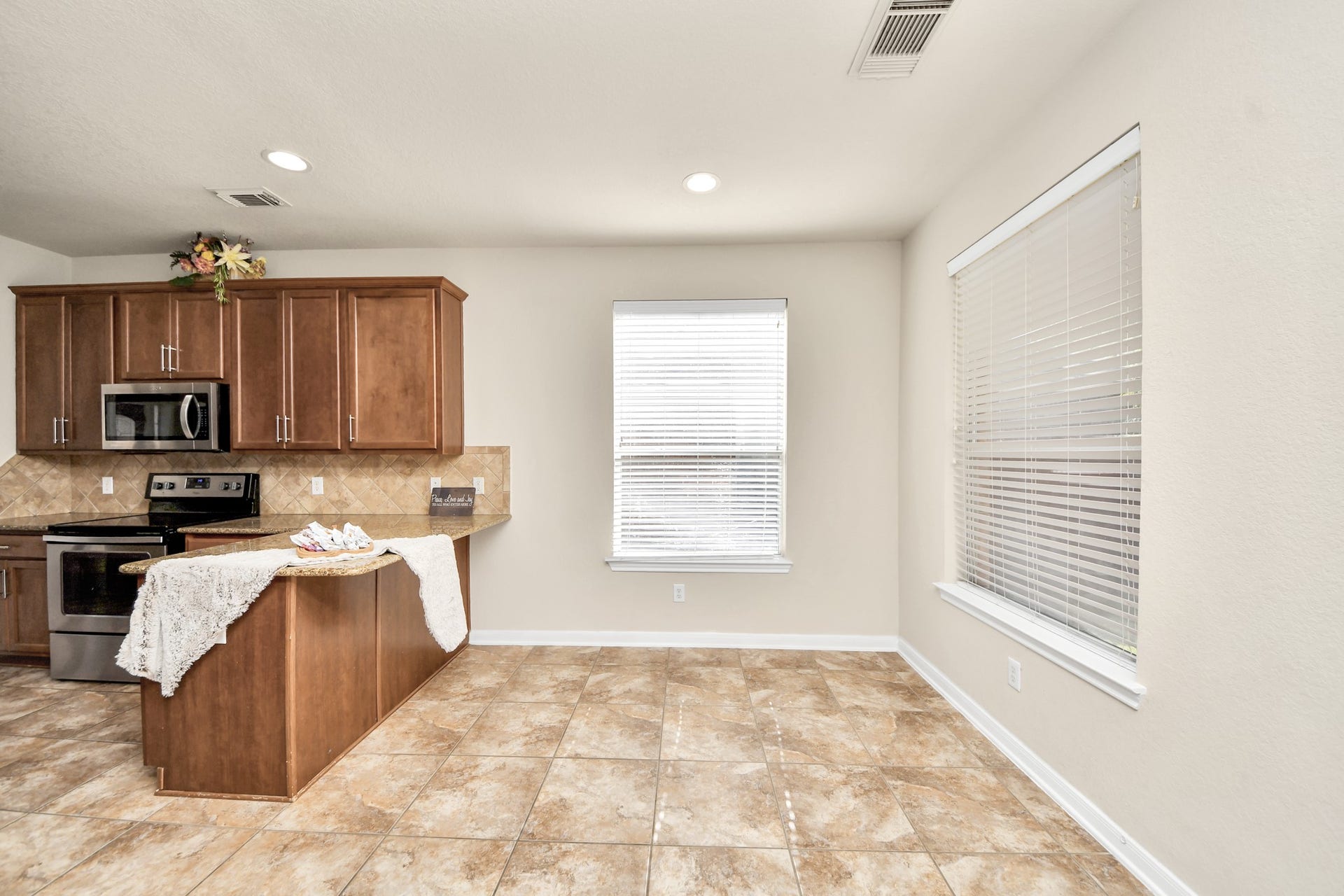 8627 Sweet Pasture Drive, Tomball, TX 77375 8627 Sweet Pasture Drive, Tomball, TX 77375