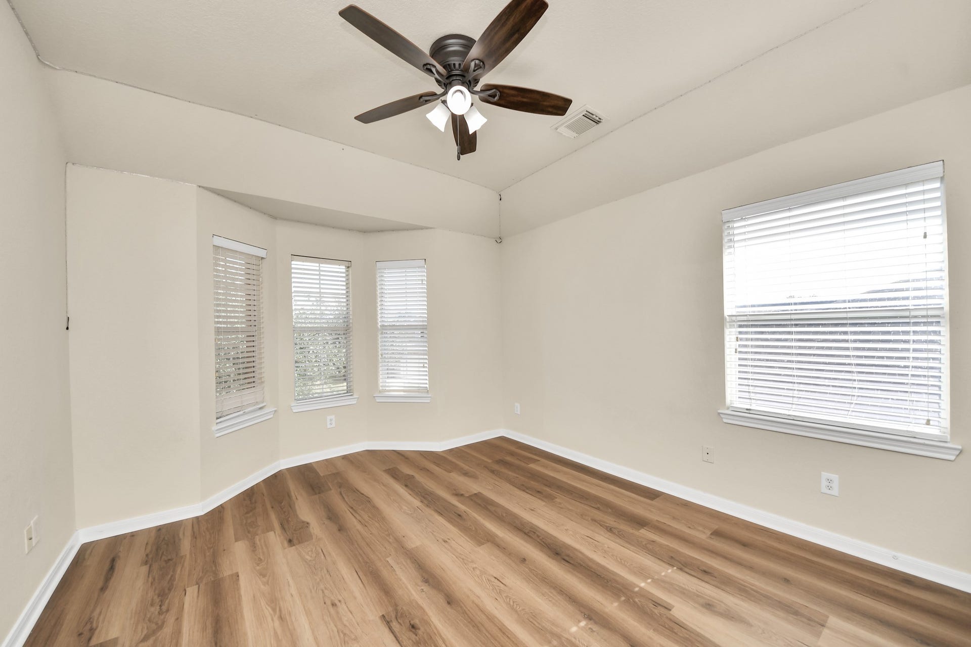8627 Sweet Pasture Drive, Tomball, TX 77375 8627 Sweet Pasture Drive, Tomball, TX 77375