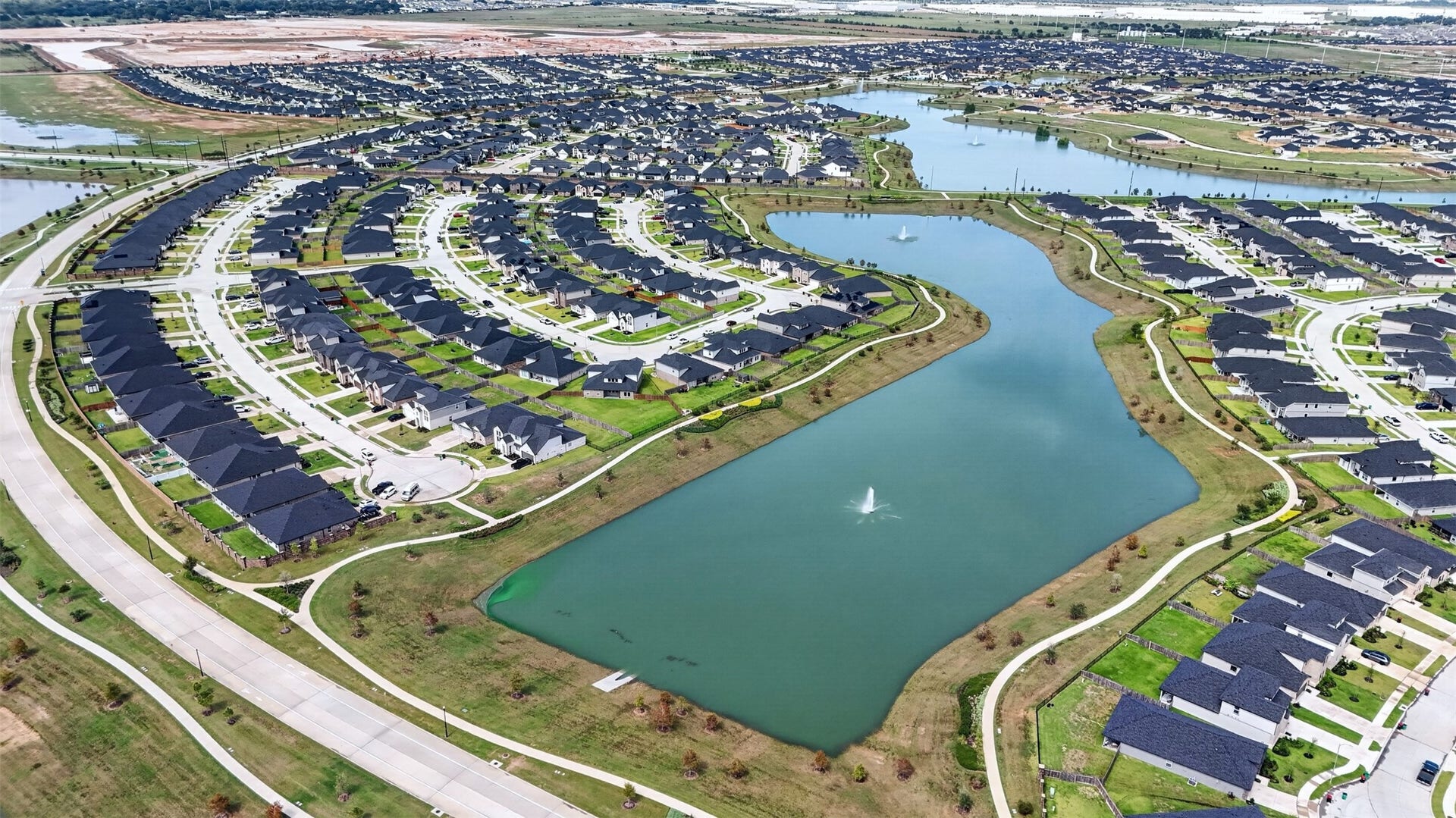 31207 Kenswick Grove Lane, Fulshear, TX 77441 A look at the Tamarron community.