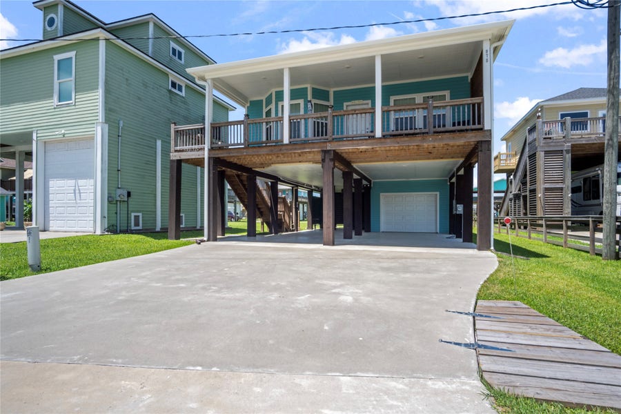 Property photo for 975 S Cove, Crystal Beach, TX