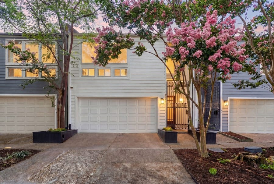 Property photo for 2612 Yupon Street, Houston, TX
