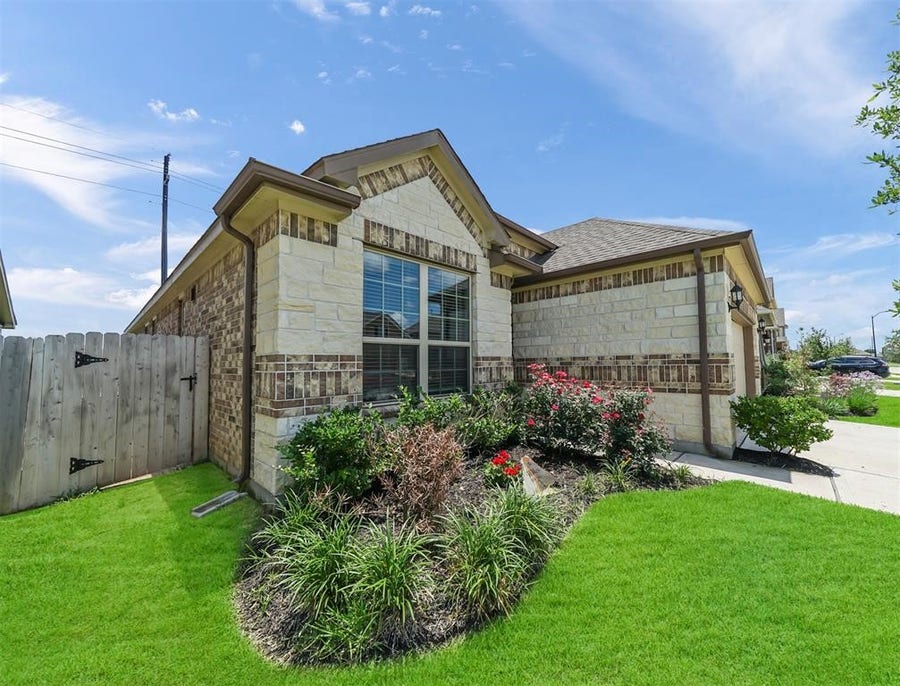 Property photo for 5030 Rue Dela Croix Drive, Katy, TX
