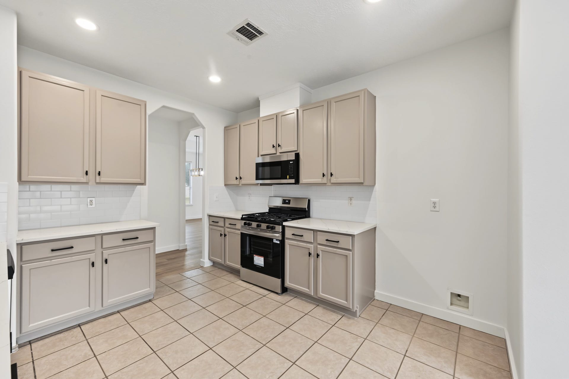 969 Fife Drive, Conroe, TX 77301 969 Fife Drive, Conroe, TX 77301