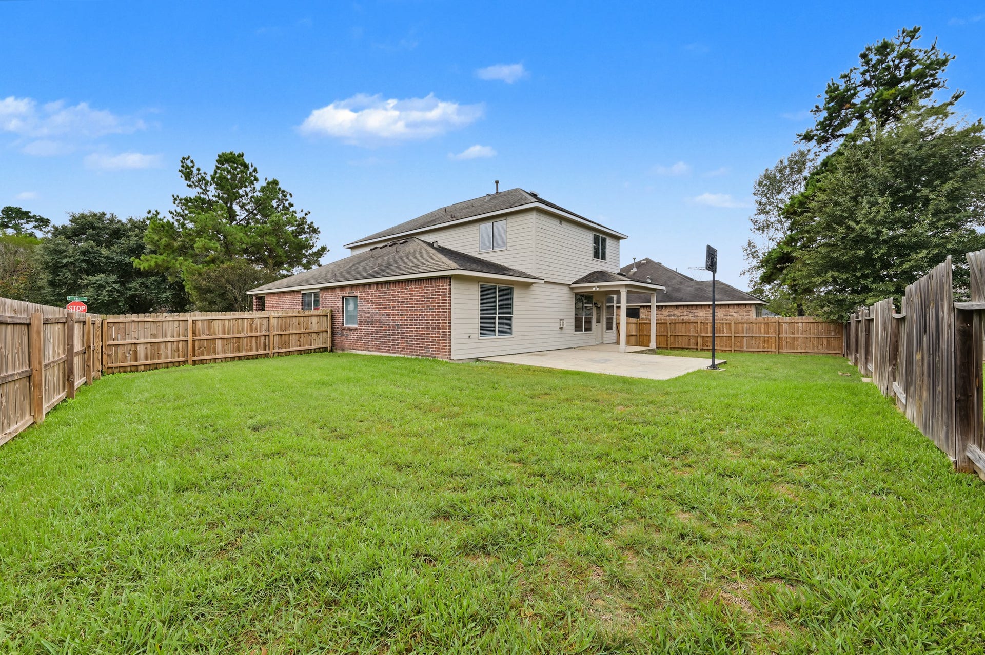969 Fife Drive, Conroe, TX 77301 969 Fife Drive, Conroe, TX 77301