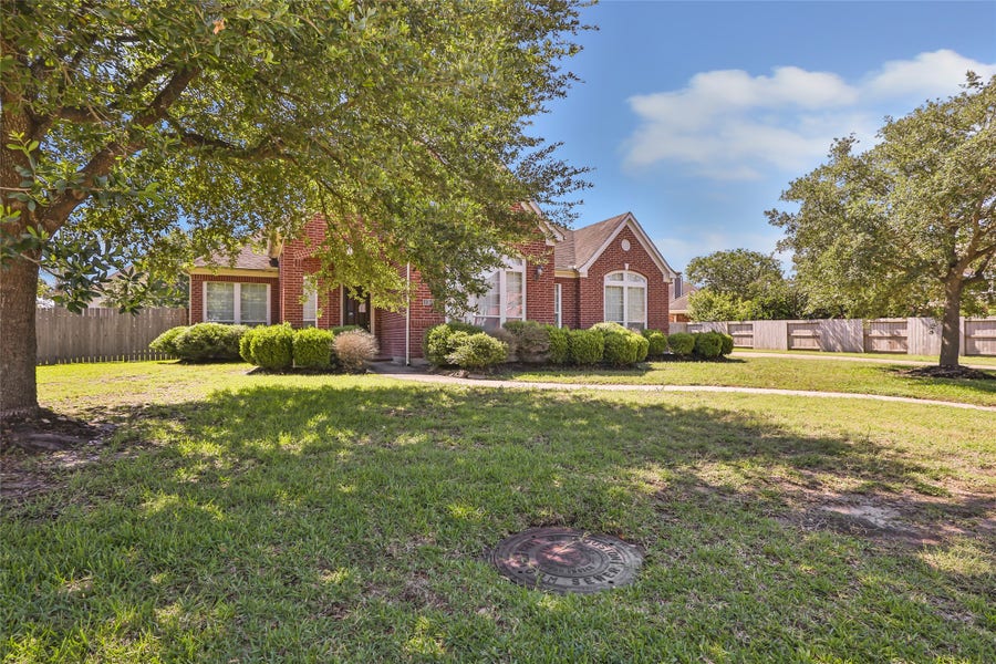 Property photo for 11326 Dawnheath Drive, Cypress, TX