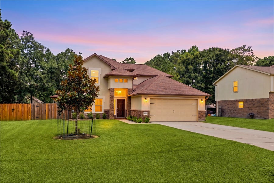 Property photo for 6914 Dillon Drive, Magnolia, TX