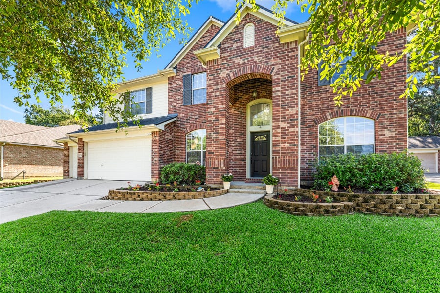 Property photo for 1726 Summergate Drive, Conroe, TX