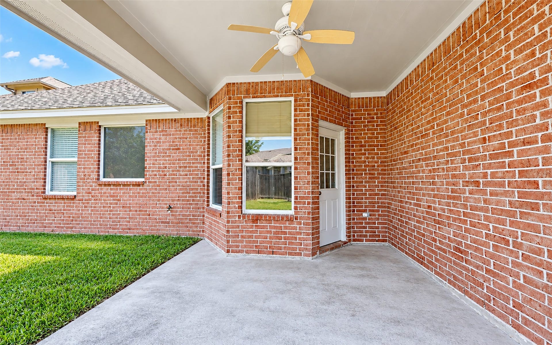 1214 Sand Pines, Katy, TX 77494 1214 Sand Pines, Katy, TX 77494