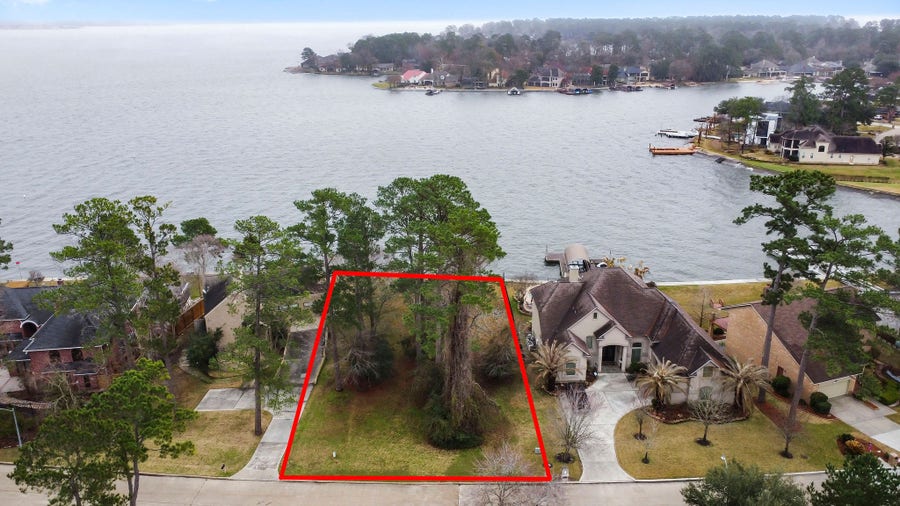 Property photo for 11823 Thoreau Drive, Montgomery, TX