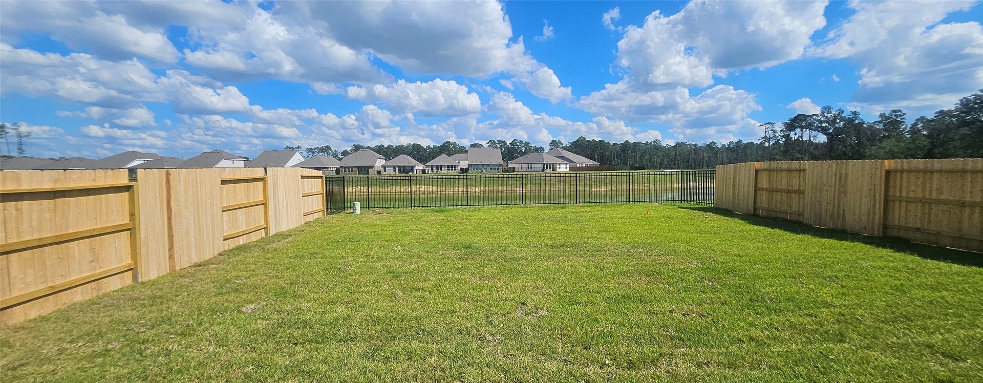 18306 Daisy Bluff Street, Crosby, TX 77532 18306 Daisy Bluff Street, Crosby, TX 77532