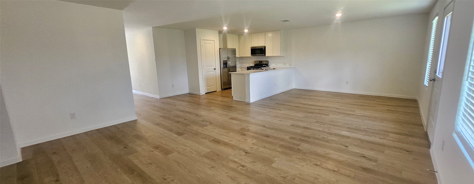 18306 Daisy Bluff Street, Crosby, TX 77532 18306 Daisy Bluff Street, Crosby, TX 77532