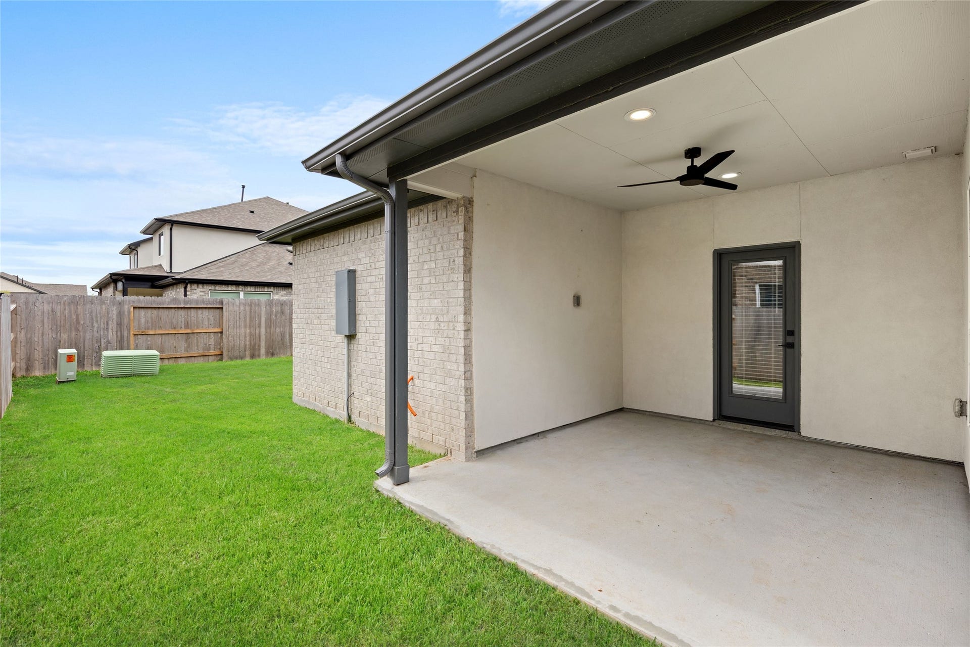 2616 Seaglass View Drive, Katy, TX 77493 2616 Seaglass View Drive, Katy, TX 77493