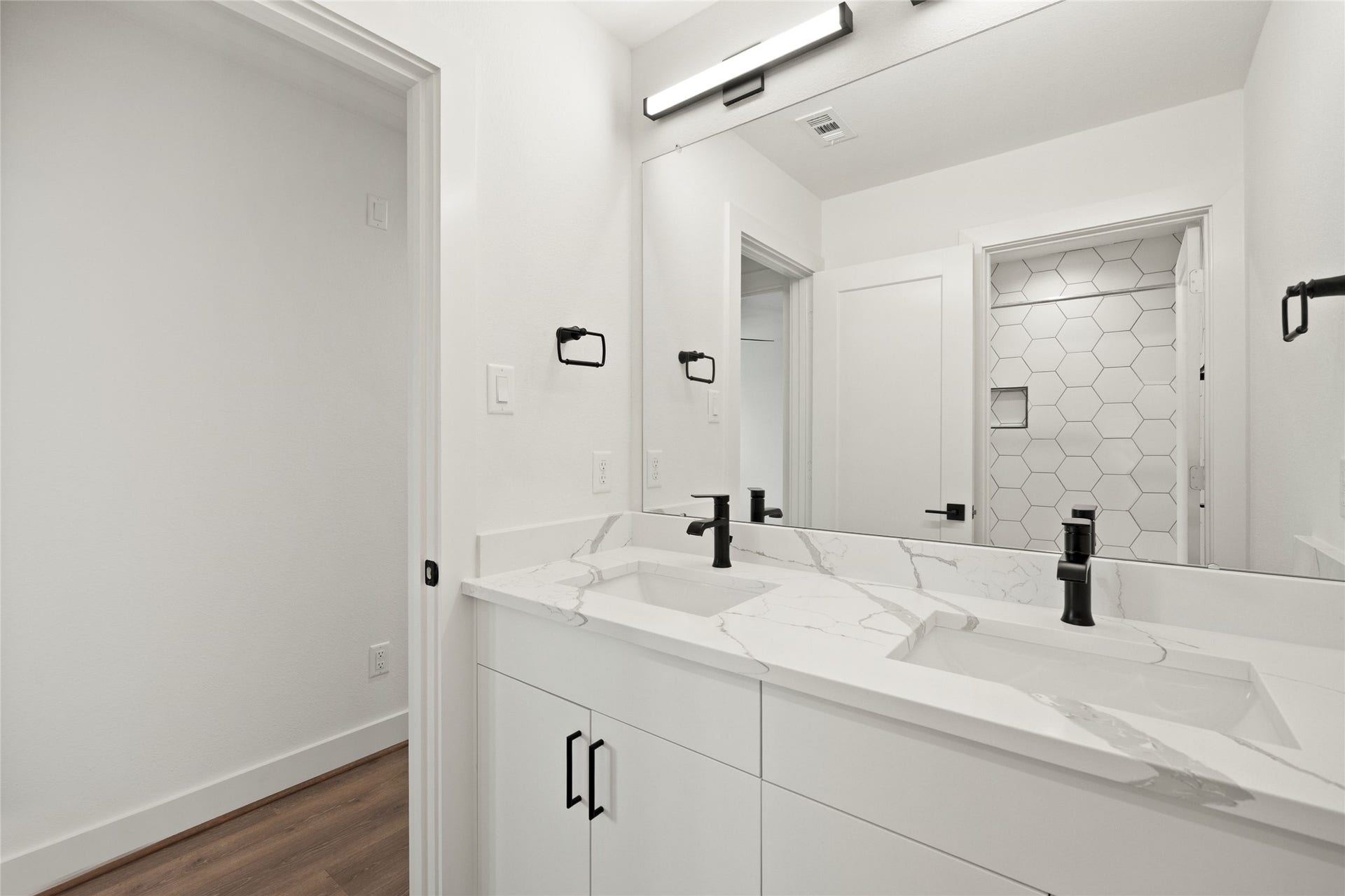 2616 Seaglass View Drive, Katy, TX 77493 2616 Seaglass View Drive, Katy, TX 77493