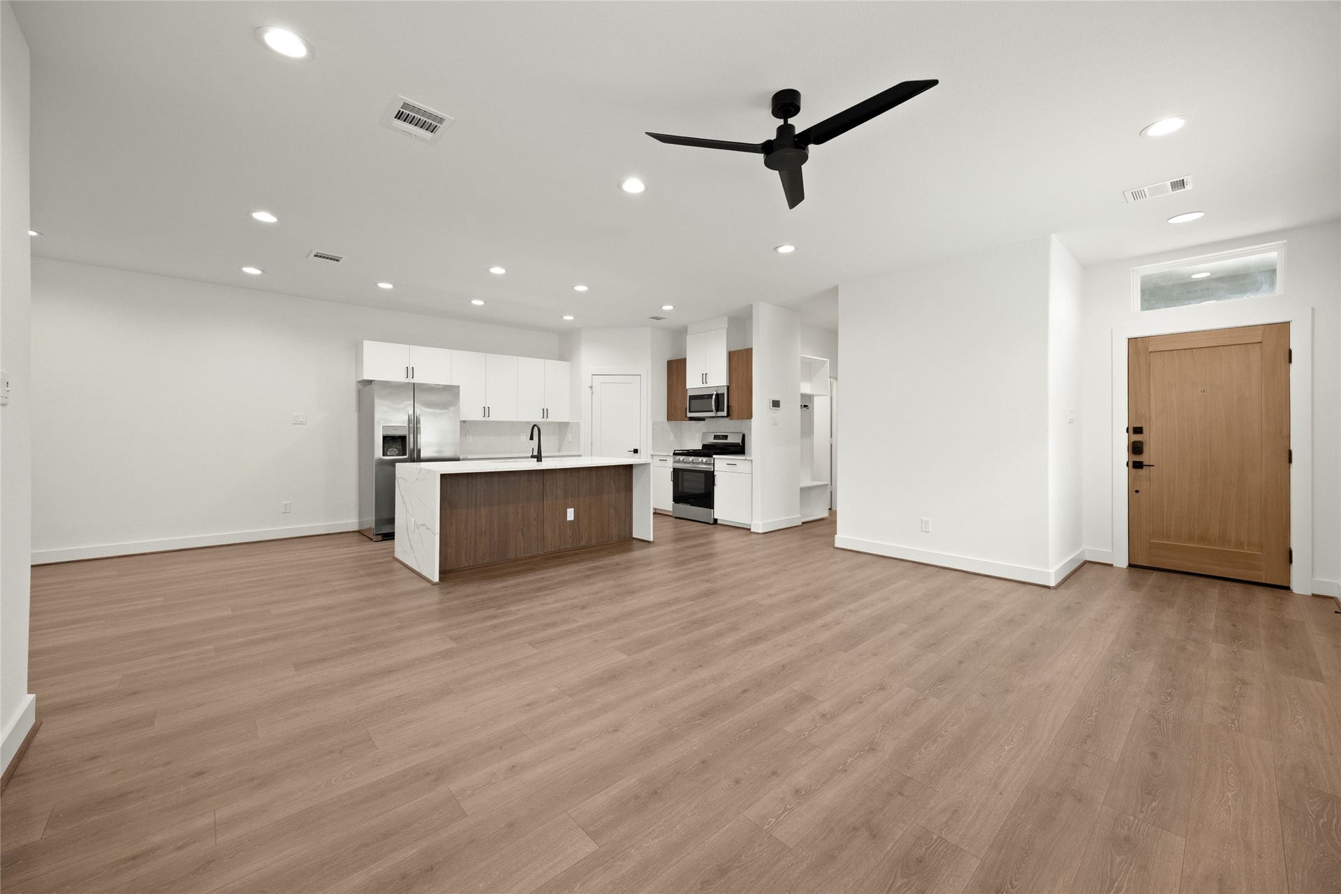 2616 Seaglass View Drive, Katy, TX 77493 2616 Seaglass View Drive, Katy, TX 77493