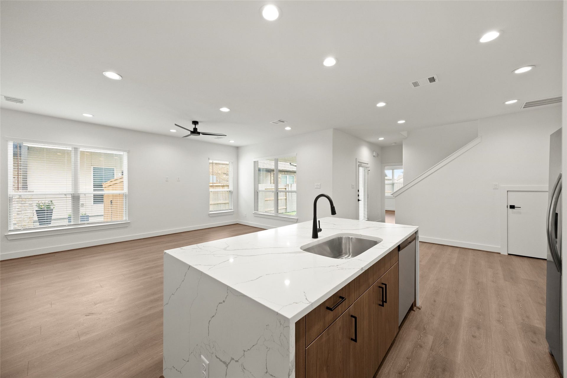 2616 Seaglass View Drive, Katy, TX 77493 2616 Seaglass View Drive, Katy, TX 77493
