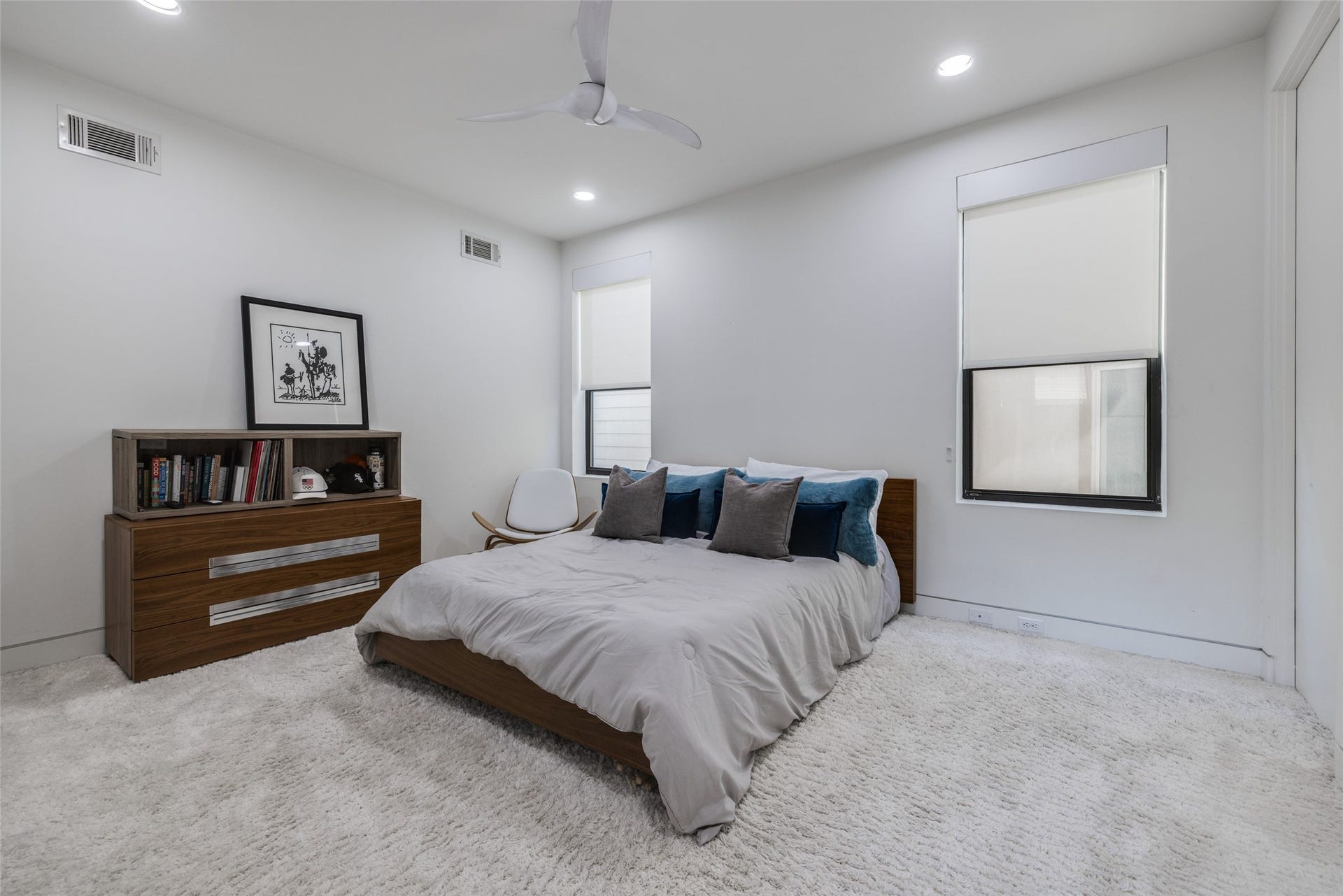 2014 Park Street, Houston, TX 77019 Bedroom 2 - neutral designer carpet, custom designer blinds - dual - privacy & blackout for sleeping, closet with dual levels for hanging, LED lighting, Minka Aire ceiling fan