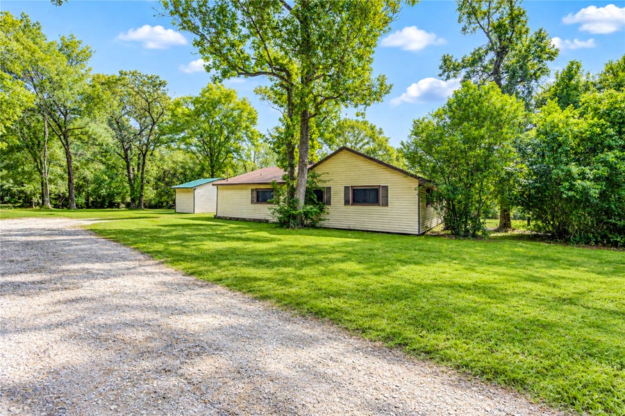 Property photo for 12536 Fm 2432 Road, Willis, TX