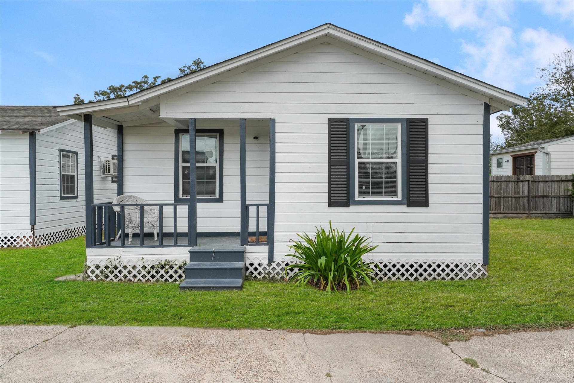 8514 Spaulding Street, Houston, TX 77016 8514 Spaulding Street, Houston, TX 77016