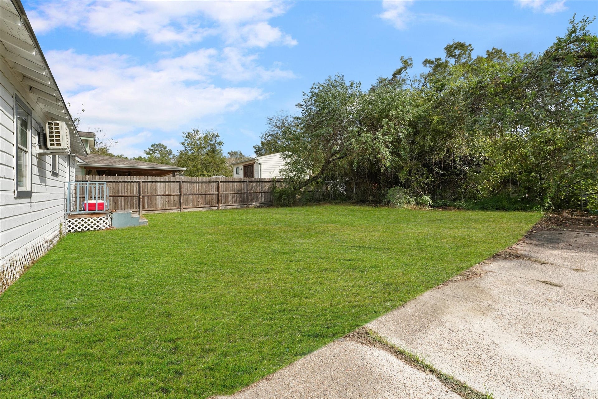 8514 Spaulding Street, Houston, TX 77016 8514 Spaulding Street, Houston, TX 77016
