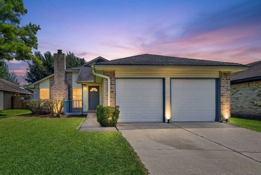 Property photo for 3311 S Briar Knoll Drive, Houston, TX