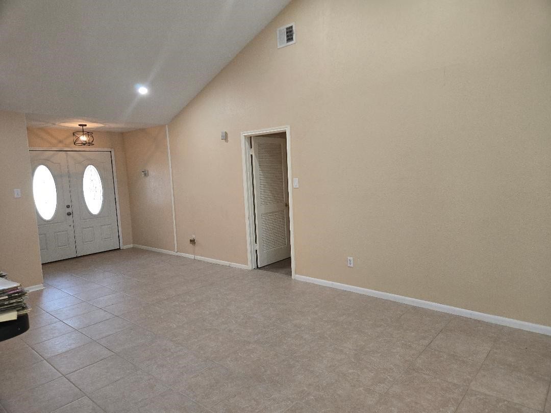 7911 Southmeadow Drive, Houston, TX 77071 7911 Southmeadow Drive, Houston, TX 77071
