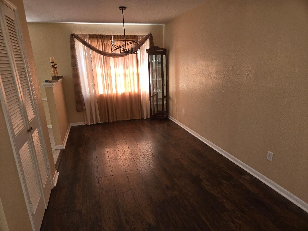 7911 Southmeadow Drive, Houston, TX 77071 7911 Southmeadow Drive, Houston, TX 77071