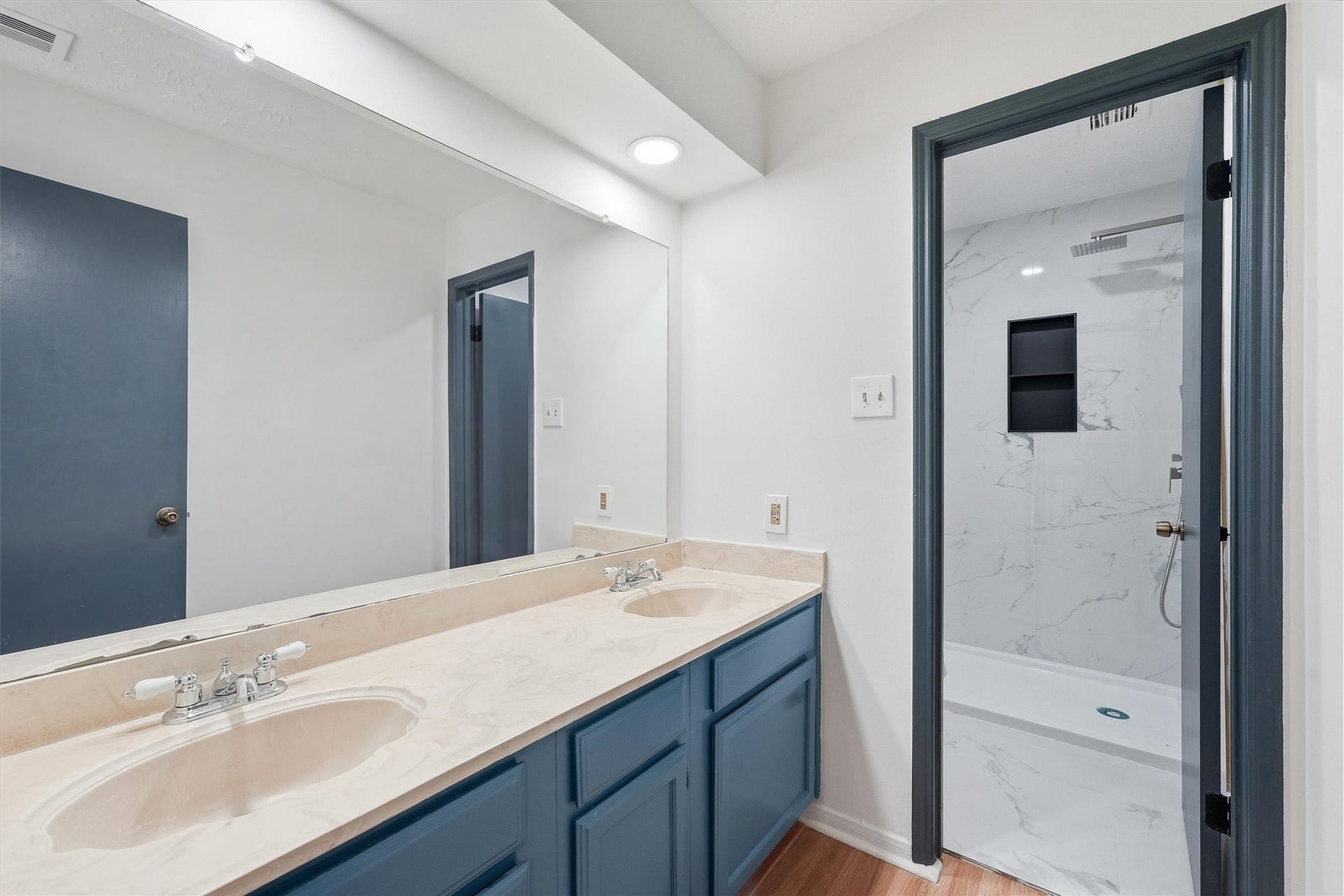 12719 Hollandale Drive, Houston, TX 77082 12719 Hollandale Drive, Houston, TX 77082